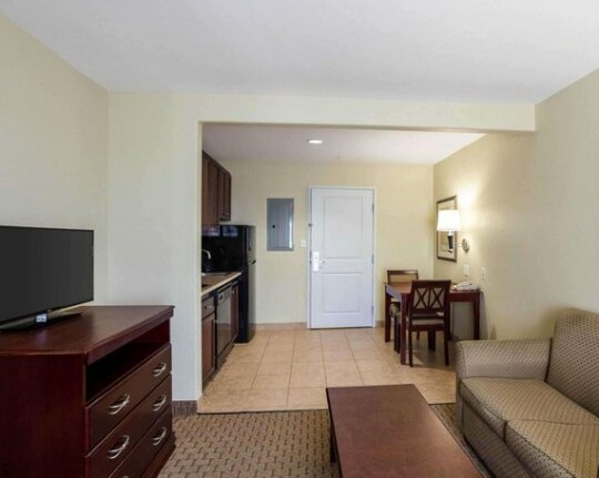 MainStay Suites Houma - Photo2