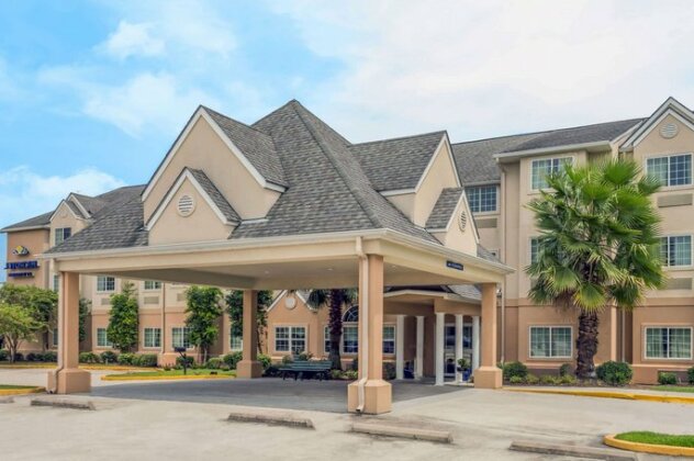 Microtel Inn & Suites by Wyndham of Houma - Photo2