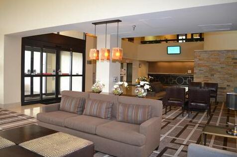 DoubleTree by Hilton Hotel Houston Hobby Airport - Photo5