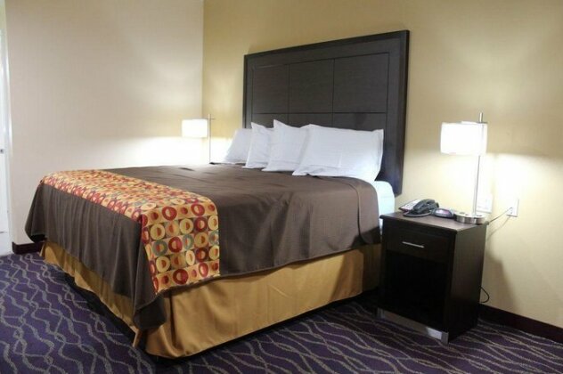 Express Inn and Suites - Photo3