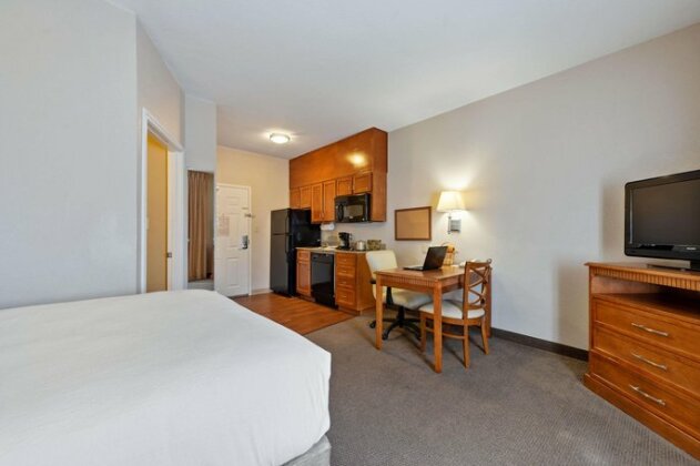 Extended Stay America - Houston - IAH Airport - Photo4