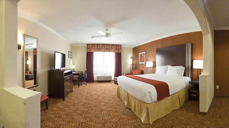 Holiday Inn Express Hotel and Suites Katy - Photo5