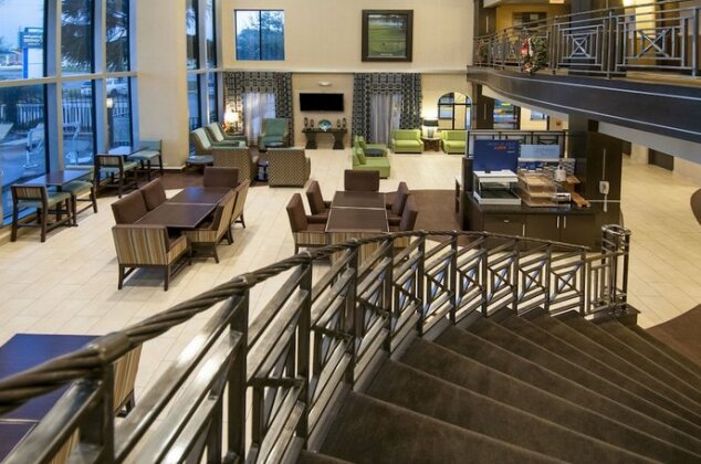 Holiday Inn Express Hotel & Suites Houston North Intercontinental - Photo3