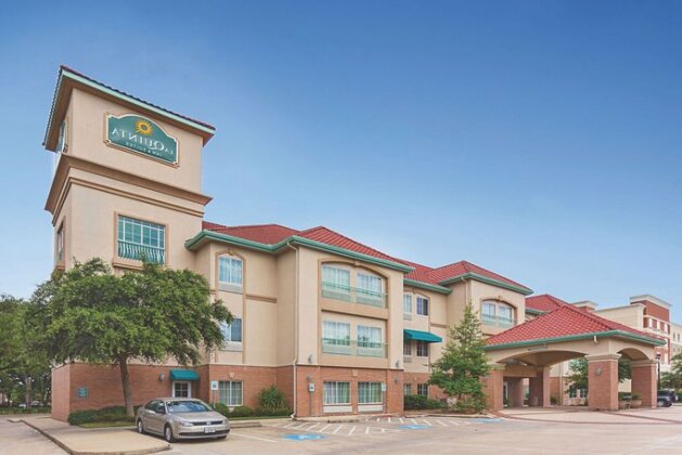 La Quinta Inn & Suites Houston West at Clay Road - Photo3
