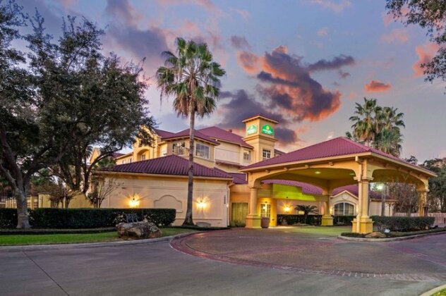 La Quinta Inn & Suites Houston West Park 10 - Photo3