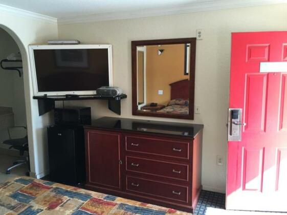 Regency Inn and Suites Houston - Photo3