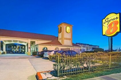 Super 8 by Wyndham Houston Hobby Airport South