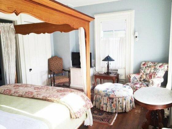 Hudson City Bed and Breakfast - Photo4