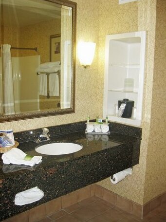 Holiday Inn Express Hotel & Suites Idaho Falls - Photo4