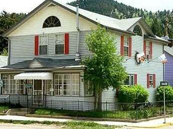 Miners Pick Bed and Breakfast - Photo2