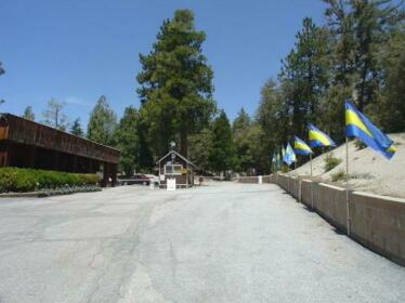 Idyllwild Camping Resort Wheelchair Accessible Cottage