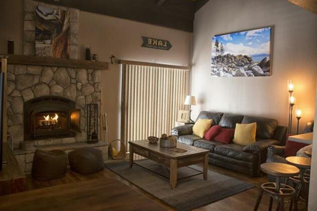 Rustic and Charming Incline Village Townhome - Photo5