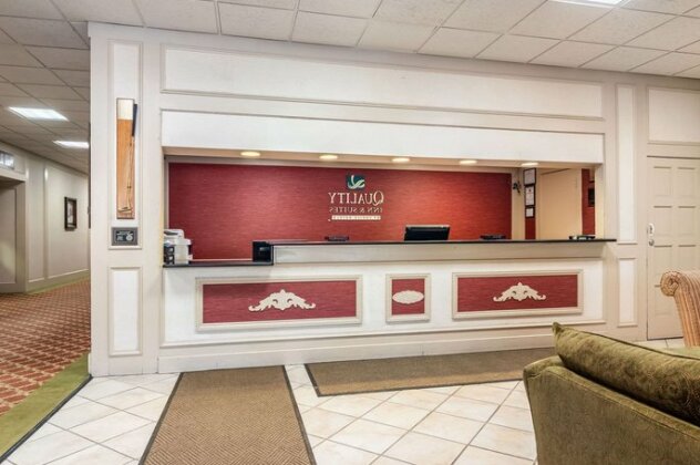 Quality Inn & Suites Indiana - Photo4