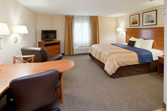 Candlewood Suites Indianapolis East - Photo3