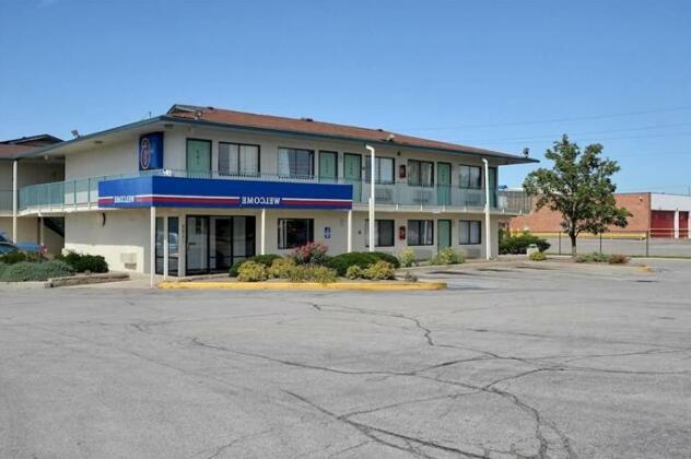 Motel 6 Indianapolis - East - Photo2