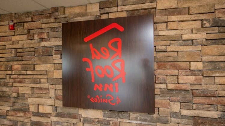 Red Roof Inn & Suites Indianapolis Airport - Photo5