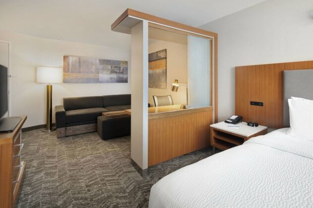SpringHill Suites Indianapolis Downtown - Photo5