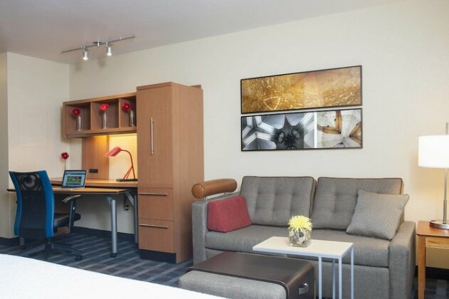 TownePlace Suites Indianapolis Park 100 - Photo2
