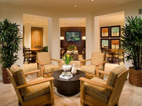 Global Luxury Suites at The Village - Photo4