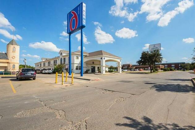 Motel 6 Dallas-DFW Airport South - Photo4