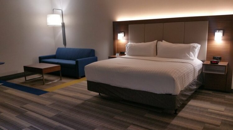Holiday Inn Express & Suites - Ithaca - Photo5