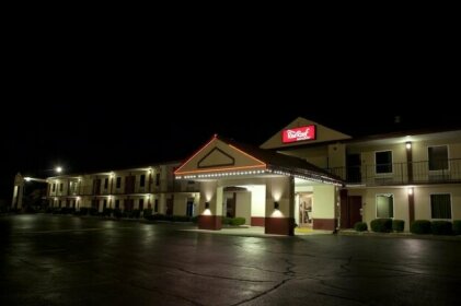 Red Roof Inn & Suites Jackson TN
