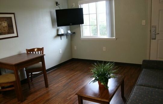 Affordable Suites Jacksonville - Photo5