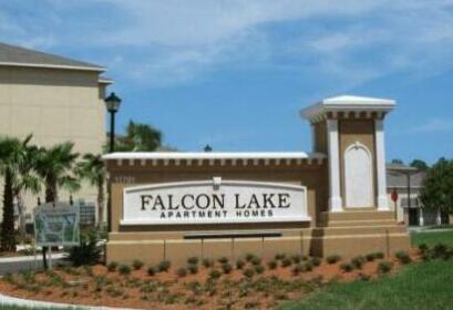 Corporate Suites at Falcon Lake Apartments Jacksonville