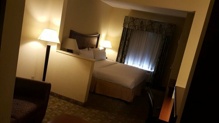 Holiday Inn Express Hotel & Suites Jacksonville East - Photo2