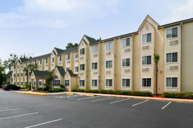 Hometown Inn & Suites Jacksonville Butler Blvd Southpoint - Photo2