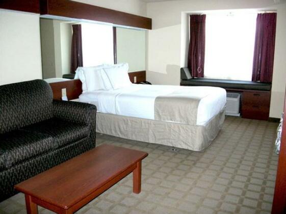 Microtel Inn & Suites by Wyndham Jasper - Photo3