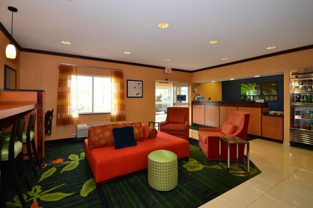 Fairfield Inn & Suites Jefferson City - Photo2