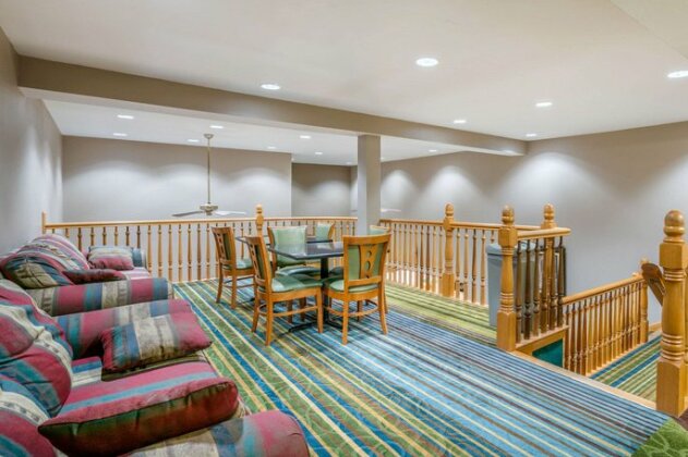 Quality Inn & Suites - Jefferson City - Photo4