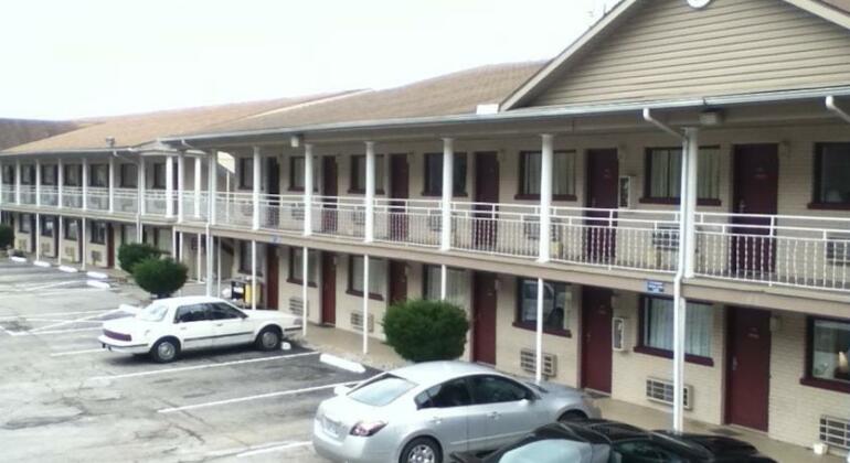 Americas Best Value Inn - St Albans South Charleston - Photo2