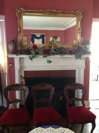 The Old Bridge Inn Bed and Breakfast - Photo2