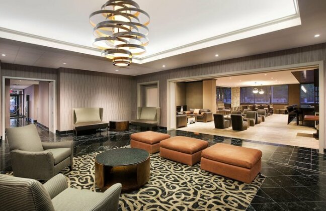 DoubleTree by Hilton Hotel & Suites Jersey City - Photo4