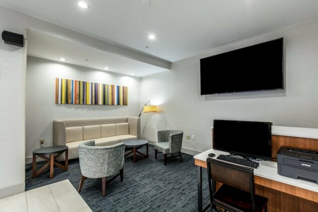Holiday Inn Express & Suites Jersey City North - Hoboken - Photo3