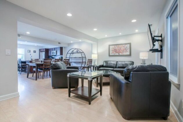 NEW - 7 Minutes to the World Trade Center 3 Bedroom 2 5 Bathroom 226 - Photo2
