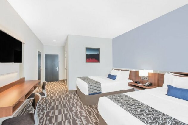 Microtel Inn & Suites by Wyndham Binghamton - Photo5