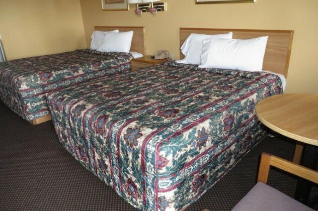 Economy Inn & Suites Joplin - Photo5