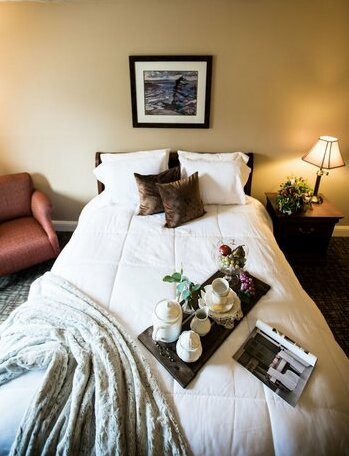 Ramada by Wyndham Juneau - Photo4