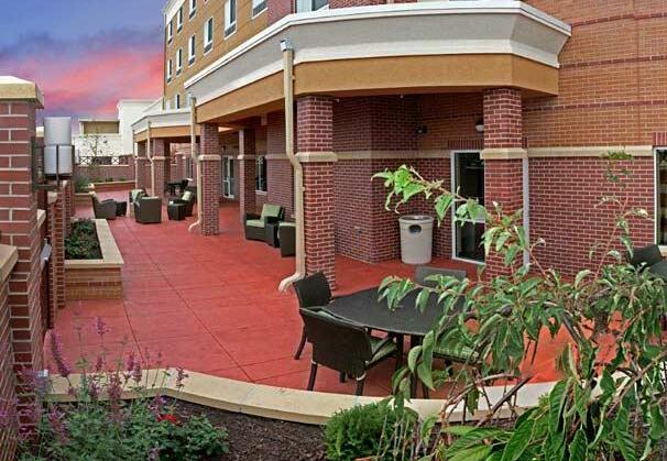 Fairfield Inn & Suites by Marriott Kearney - Photo5