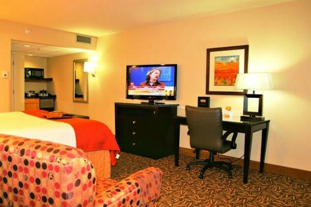 Holiday Inn Kearney - Photo3