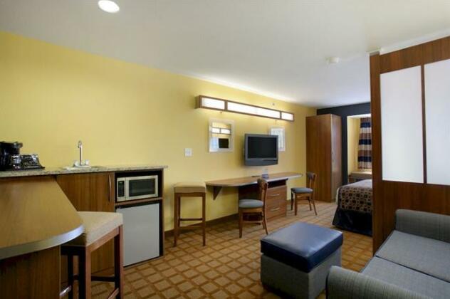 Microtel Inn & Suites - Kearney - Photo2