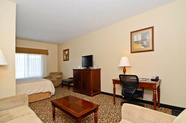 Best Western PLUS Fossil Country Inn & Suites - Photo4