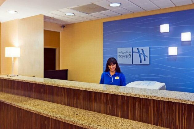 Holiday Inn Express Hotel & Suites Kendall East-Miami - Photo2