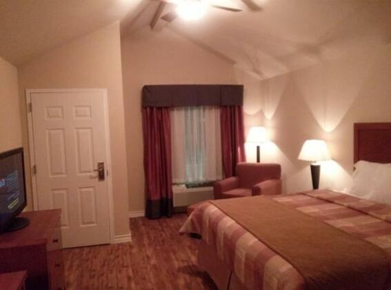 FieldHouse Inn & Conference Center - Photo5