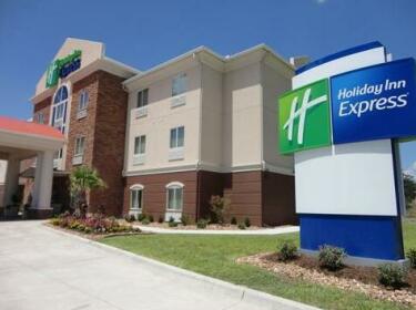 Holiday Inn Express Kenedy