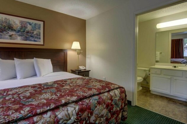 InTown Suites Kennesaw Town-Center - Photo5