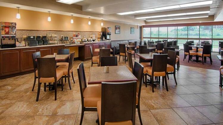 Best Western Executive Inn Kenosha - Photo4